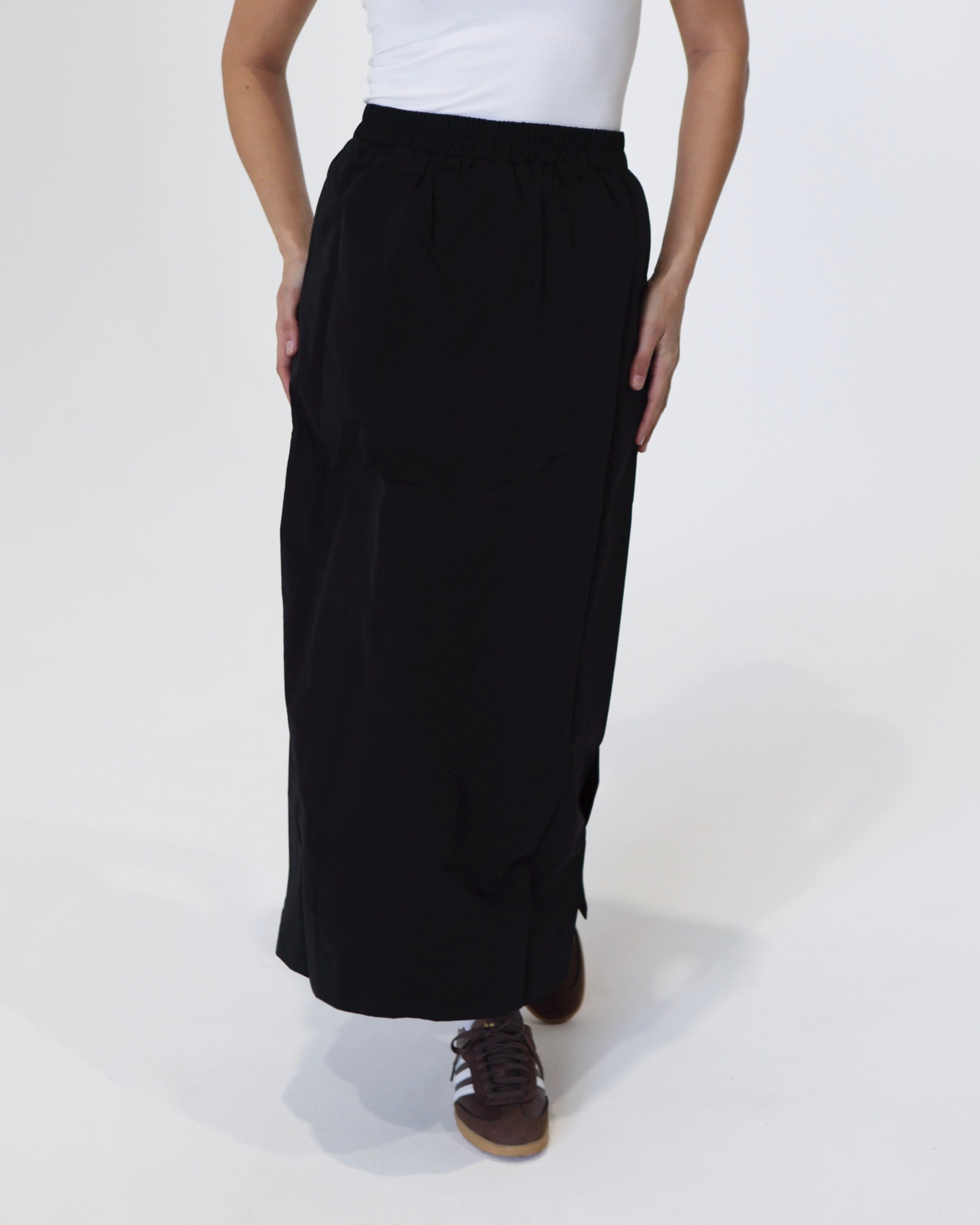 The 207 Maxi Spray Skirt // Black
