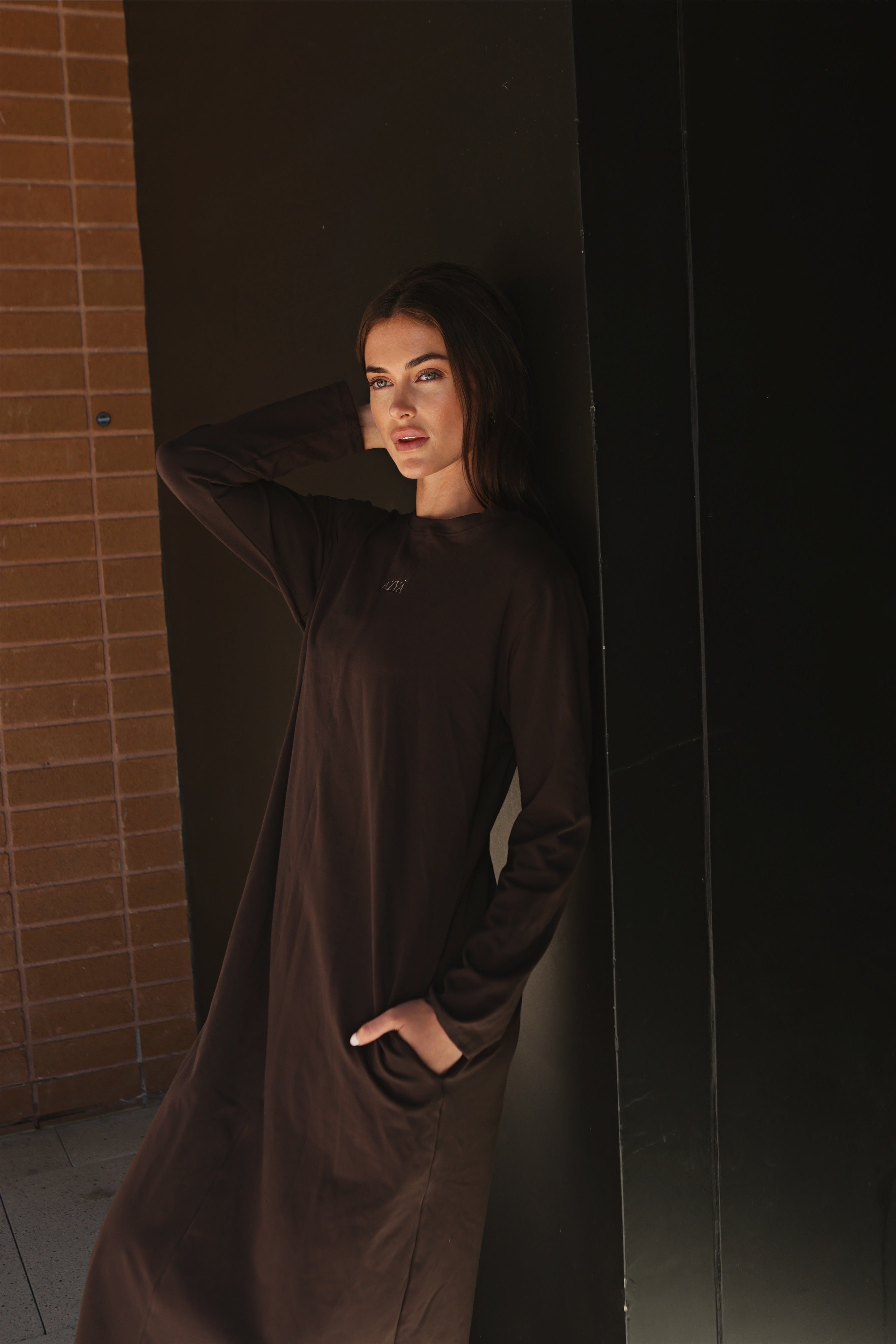 The 206 Organic Long-Sleeve Shirt // Chocolate