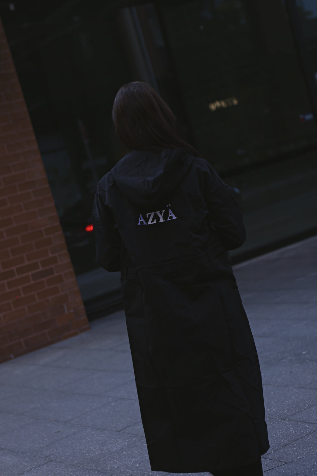 The 502 Maxi Spray Jacket // Black