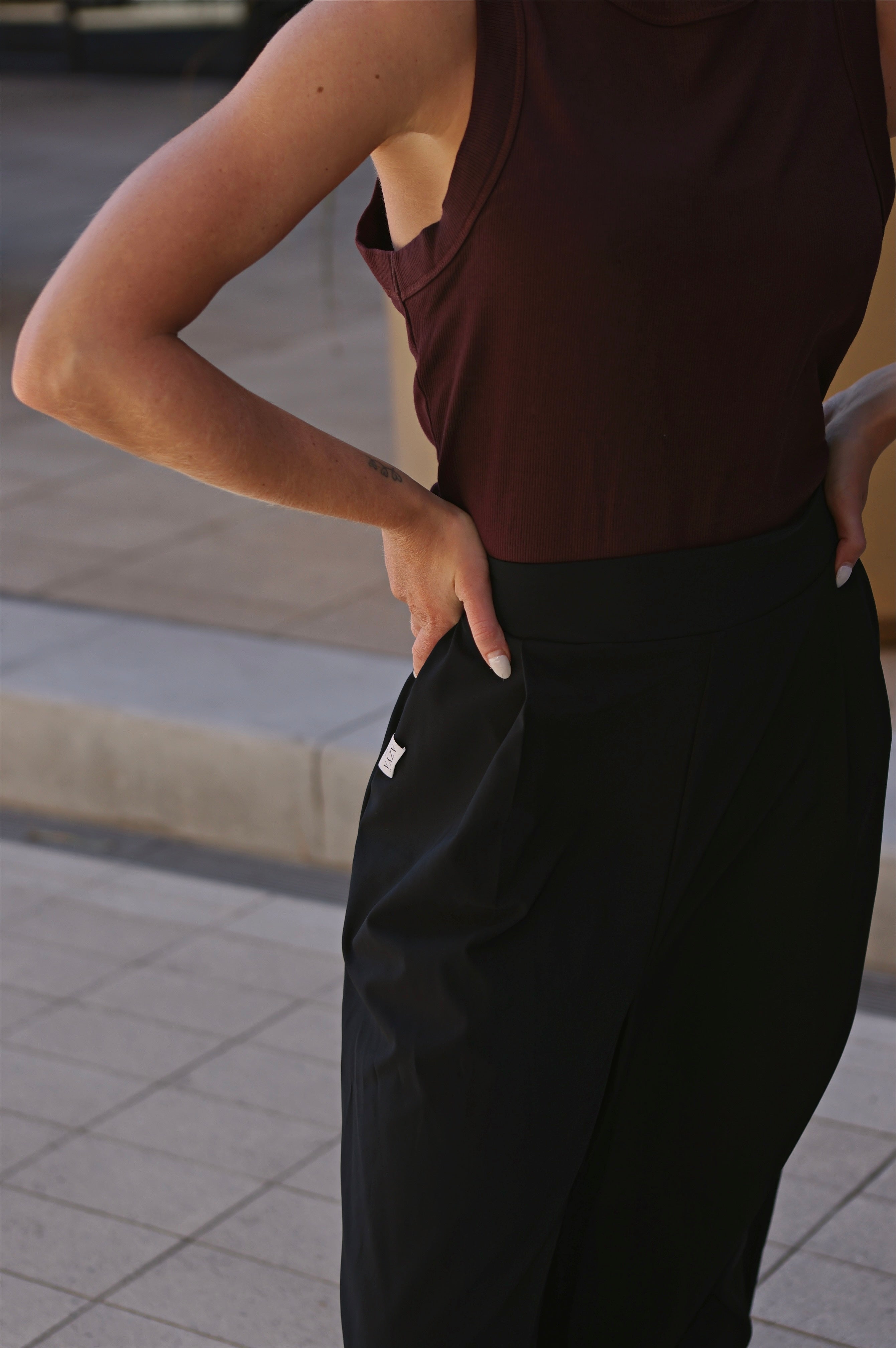The 203 Spray Pullover // Black
