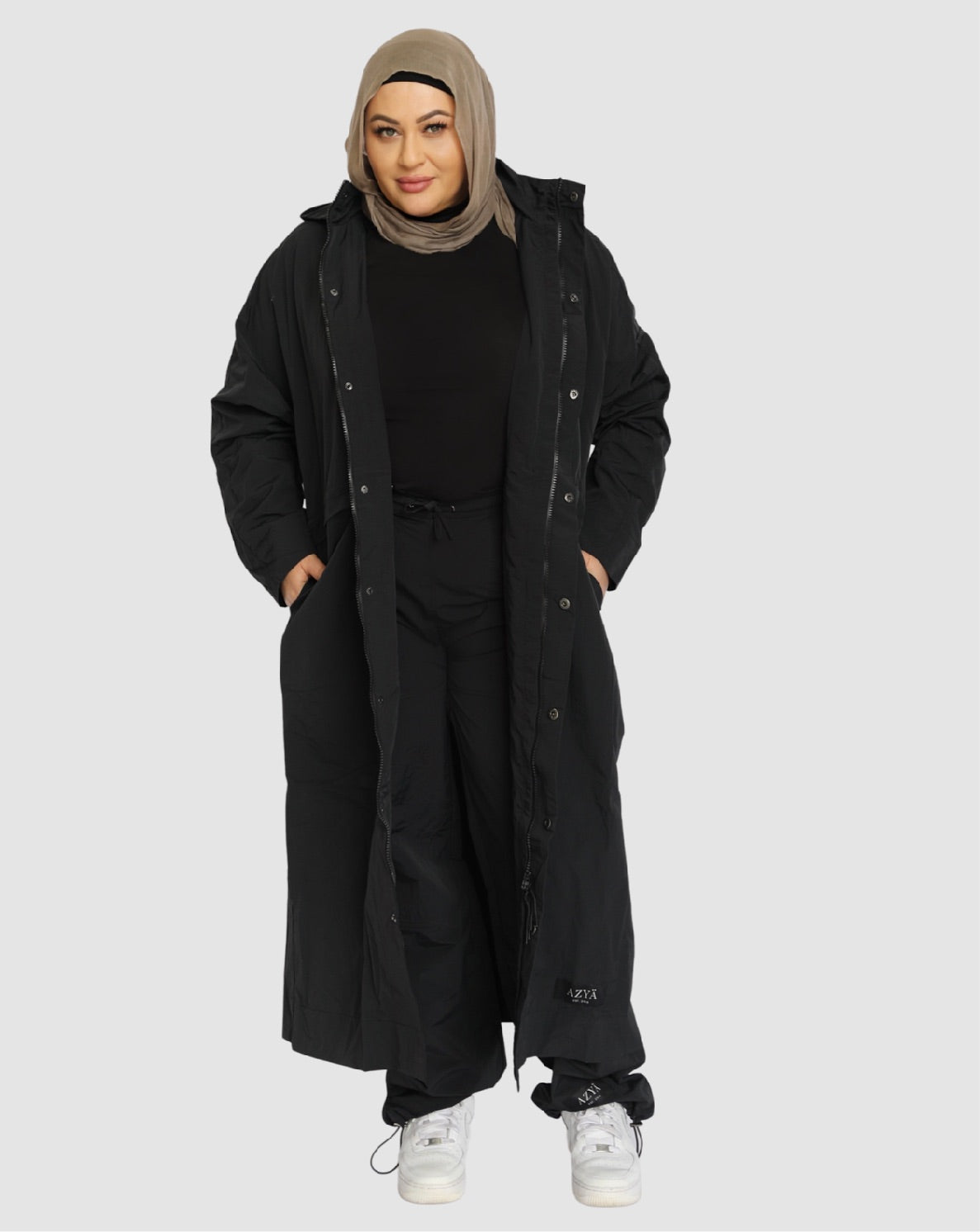 The 502 Maxi Spray Jacket // Black